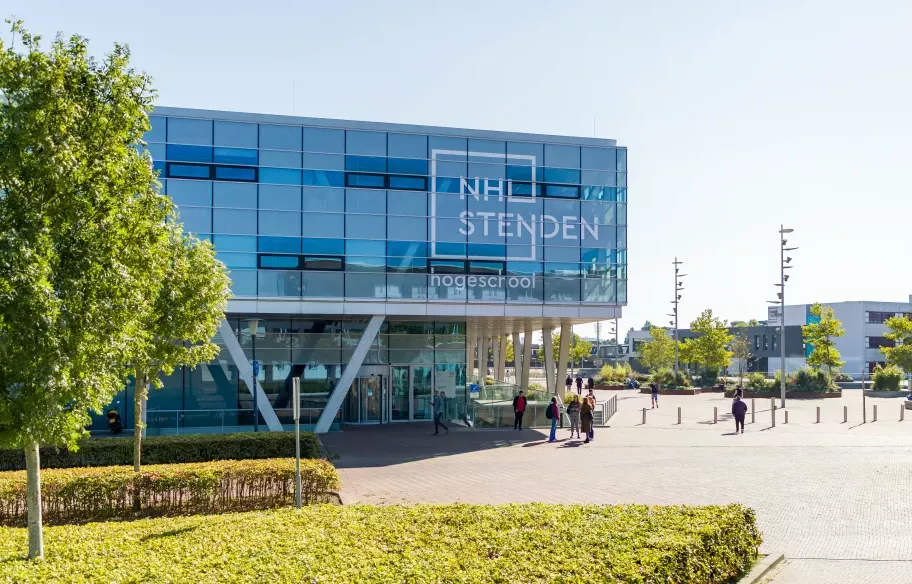 NHL Stenden Hogeschool gebouw
